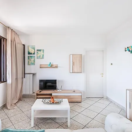 Alma Villa *